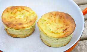 Flan De Courgettes Une Recette De Plat Facile En 2020 Recette Flan De Courgette Flan De Courgette Facile Recette Entree Facile