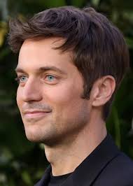 Que tous tes rêves se réalisent en cette nouvelle année. || May all your  dreams come true in this new year. 🙏🏻🥂🤍 📸: Guillaume Marbeck, AZ  Factory-Alber Elbaz-Victor Boyko, Say Who Italia,