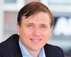 Jan Tell's Instagram, Twitter & Facebook