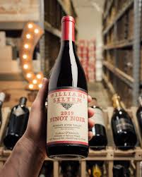 On the nose there's strawberries, cranberries, licorice, earth, and fiery. Flowers Pinot Noir Seaview Ridge 2016 First Bottle