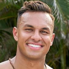 Aaron Clancy's exe fires back at his "lies," insists Aaron played two women  before 'Bachelor in Paradise'