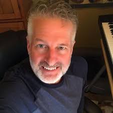 Timothy Lakin's Instagram, Twitter & Facebook