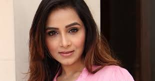 damsel4all 2.0: Sheetal Kale