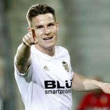 Mostly in division 2 and a little bit in squad battles on legendary, he scored for me 107 goals in 97 games. Kevin Gameiro On Twitter Reprise Valenciacf