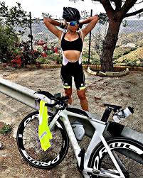 Pin On Mujeres Ciclistas