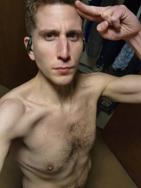 Bryan Kohberger seen with wound on his hand in selfies after murders