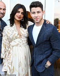 Priyanka Chopra Gets Husband Nick Jonas Age Wrong On Social Media Nick Jonas Age Nick Jonas Cute Celebrity Couples