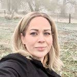 Julie Arevalo's Instagram, Twitter & Facebook