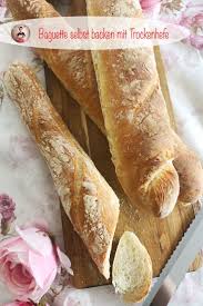 Baguette Selbst Backen Mit Trockenhefe So Einfach Geht Es Rezept In 2020 Baguette Backen Baguette Selber Backen Kuchen Fur Hunde