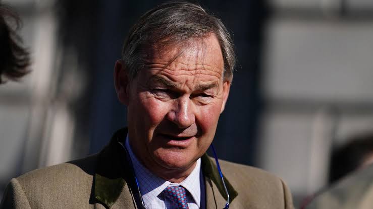 Lawyer investigating Reform UK row contradicts MP Rupert Lowe's statement -  BBC News