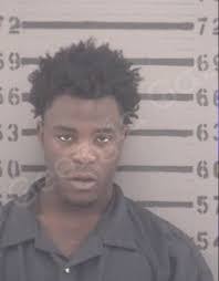 Matthew Farah's Instagram, Twitter & Facebook