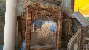 صور لغرفة نوم معروضة بسوق حراج بـ 25 ألف من منهوبات الحوثي بصنعاء