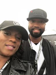 Inger Cowan (@Salesvixen)