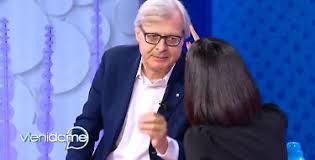 Vittorio sgarbi si candida sindaco di roma. Vittorio Sgarbi Torna A Vieni Da Me Dopo La Frase Sulle Donne In Casa Sospetti Sull Ospitata Dalla Balivo Libero Quotidiano