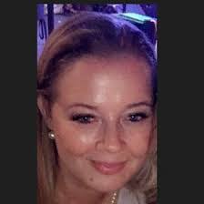 Kellie Buck's Instagram, Twitter & Facebook