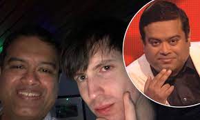 Explore paul sinha wiki, bio, age, height, nationality, ethnicity, married born in the year 1970, british comedian paul sinha's current age is 49. The Chase S Paul Sinnerman Sinha Marries Long Term Partner Daily Mail Online