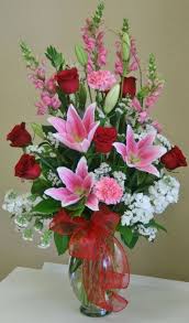 Flowers Arrangements Valentine Vase 56 Ideas Arrangements Flowers Idea In 2020 Valentine S Day Flower Arrangements Flower Arrangements Diy Flower Arrangements Simple