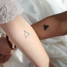 Le tatouage est un véritable phénomène de mode ! 15 Idees De Tatouage A Faire En Couple