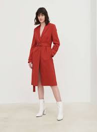 The year not only marked 25 years of successful business, but also provided a taste of upcoming changes, with strategic improvements planned for both the fashion collection and retail stores. Pietro Filipi Ladies Coat Dk7001032pbb