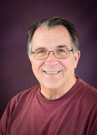 Ojai: Hoye, Richard, McClenahan, Jane, Moore, Tom: 9781531635411:  Amazon.com: Books