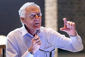 Lectures make it crystal clear: science can be controversial