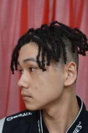 jill原宿 美容室 ヘアサロン ヘアスタイル 髪型 jillまつのした 201810 12 072 メンズヘア メンズドレッド ショートドレッド ツーブロック センター分け メンズヘア ヘアサロン 髪型