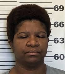 Berry & Coney to Exchange Vows in Summer Wedding