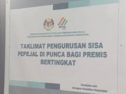 16 2.2.2 pengurusan sisa pepejal domestik pengasingan penyimpanan pemungutan terdapat juga langkah yang melibatkan kesedaran (kempen), pendidikan. Swcorp Segamat Taklimat Pengasingan Sisa Pepejal Di Facebook