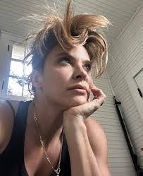 Donna Mclemore's Instagram, Twitter & Facebook