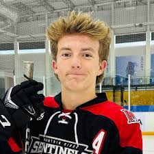 Devan Pierce's Instagram, Twitter & Facebook