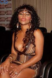 Lil Kim nude, pictures, photos, Playboy, naked, topless, fappening