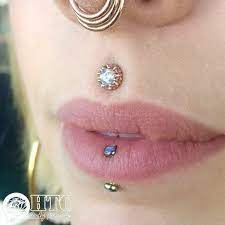 pin on lippen piercing