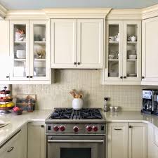 Small Kitchen With Exhaust Fan Hidden Up Inside Cabinetry Rather Than Large Hood Dominating The Space Wo Kitchen Remodel Kitchen Exhaust Kitchen Remodel Small