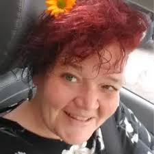 Danni Williams, LCSW provides in-person and online therapy