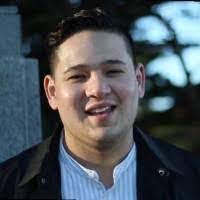 Robert Facio's Instagram, Twitter & Facebook