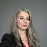 Samantha Gwin's Instagram, Twitter & Facebook