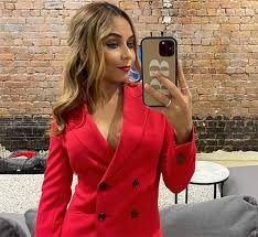 And it appears they may have already signed on the next. Dlisted The Bachelorette Australia Will Feature A Bisexual Lead With Men And Women Fighting For Her Love