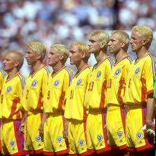Informationen rund um italien aus der saison 1997/1998. Darum Hat Sich Die Rumanische Nationalmannschaft Bei Der Wm 98 Die Haare Blond Gefarbt