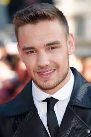 Liam released his debut single, strip that down, on 19 may, 2017. One Direction Singer Under Fire For Duck Dynasty Praise Liam Payne One Direction Singers One Direction Photos