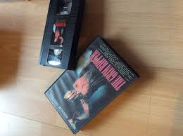 Action, horror, thriller plot:a tiger is loose on a small town and only a young boy, a sheriff and the hunter to destroy the beast. Vhs Jpv Grim Ripper Selten Rar Man Eater Kaufen Filmundo