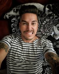 Manuel Ambriz's Instagram, Twitter & Facebook