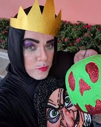 Chalk Art of Queen Grimhilde at King Street Park