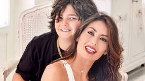 Mamma elisabetta, infatti, stasera sarà protagonista di un evento importante, in diretta tv. Elisabetta Gregoraci Le Offese Al Figlio Nathan Falco Briatore Tuttivip