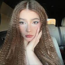 Ella Roman (ellar1201)