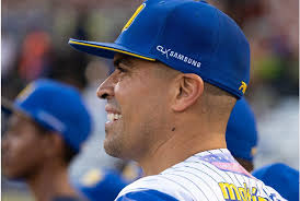 Robinson Chirinos se unió a la oficina del Magallanes