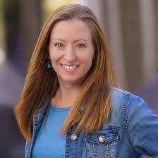 Sarah Gibb's Instagram, Twitter & Facebook