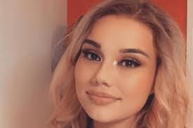 Whitney Li's Instagram, Twitter & Facebook