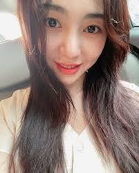 그러나 이는 인스타그램 정책에 의해 민감한 콘텐츠로 분류돼 블러처리된 상태다. Aoa ì¶œì‹  ê¶Œë¯¼ì•„ ì†ëª© ìƒì²˜ ê³µê°œ Fnc í­ë¡œ