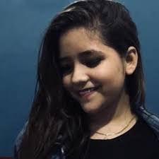 India Welch's Instagram, Twitter & Facebook