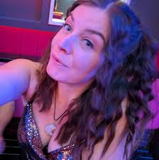 Amy Lock (@thetravelinggmum) • Facebook